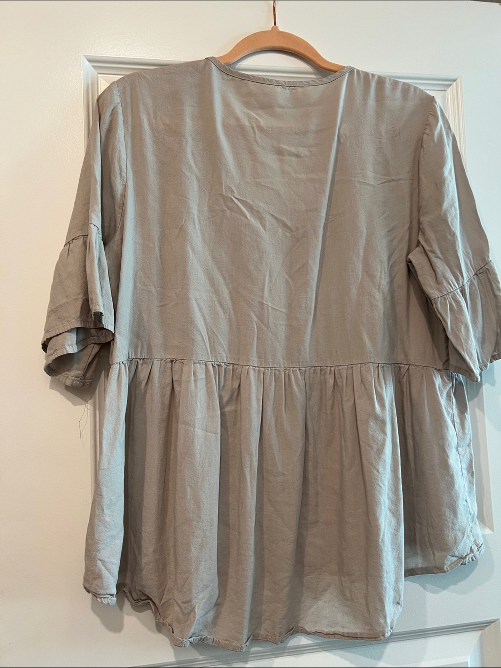Beginning Boutique Taupe V-Neck Tiered Peplum Tunic Top - Picture 10 of 12